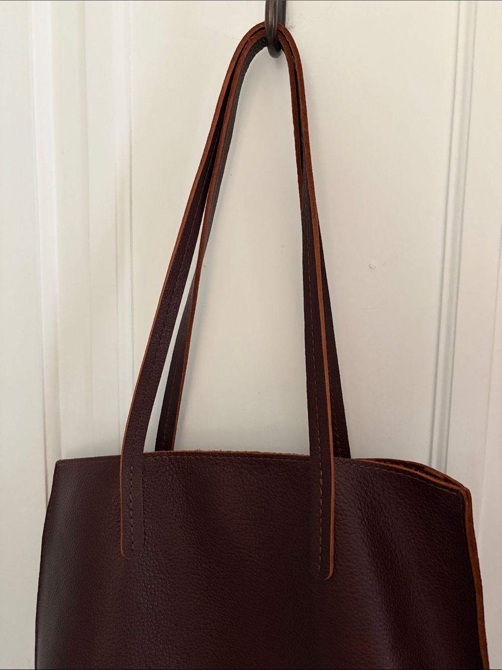 Portland Leather • Medium August Tote in Coldbrew - Picture 2 of 8